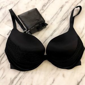 WOLFORD BLACK SATIN & LACE BRA